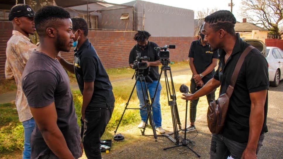 Sharing ideas on location