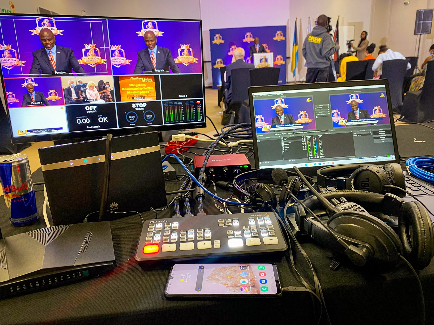 Multi-camera livestream production desk